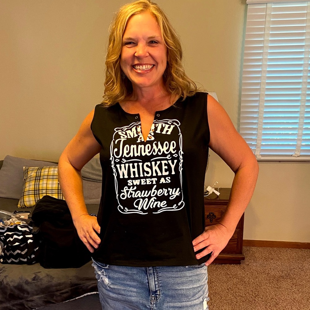 Meet your Posher, Laurie